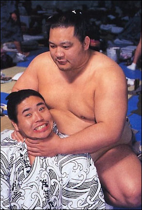 20111026-Sumo Forum Kayo choke.jpg